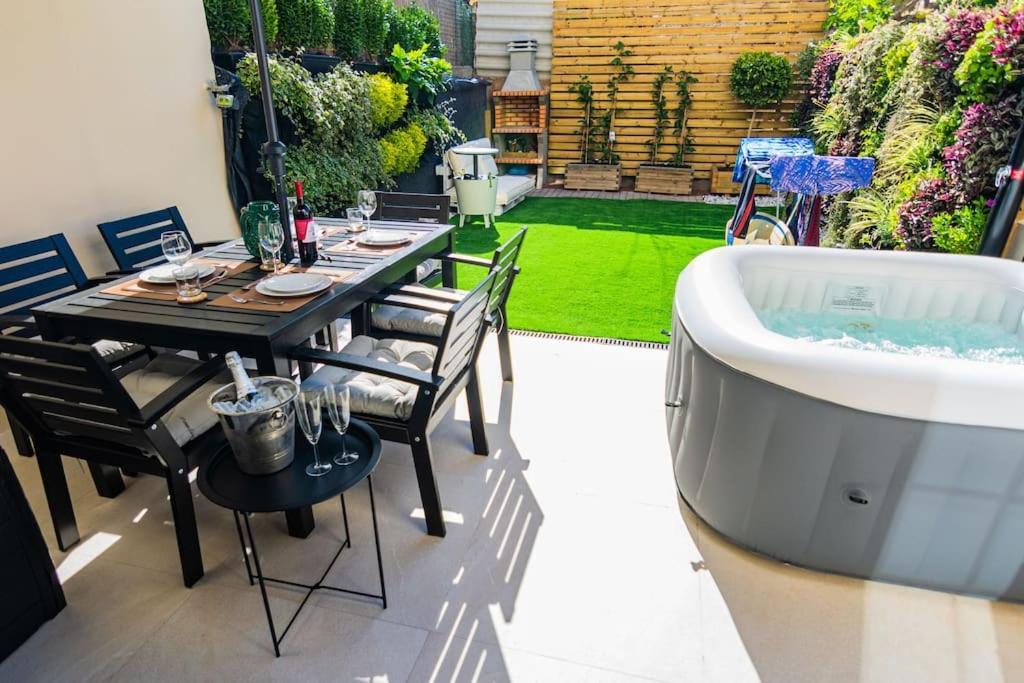 Relaxing Garden Los Cristianos Con Jacuzzi Y Barbacoa Arona  Esterno foto
